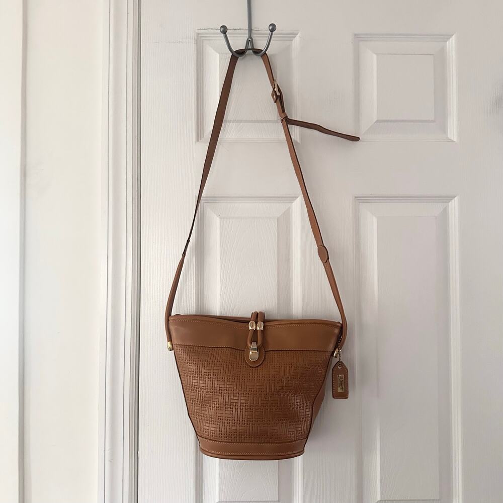 I Santi Vintage Brown Tan Cognac Woven Leather Bucket Shoulder Bag Gold Hardware